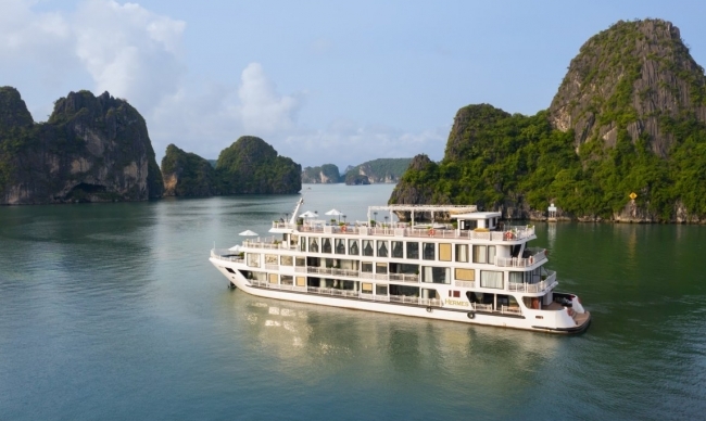 Hermes Cruise in Halong Bay