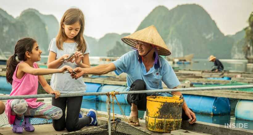 Cheerful Family Tour in Vietnam