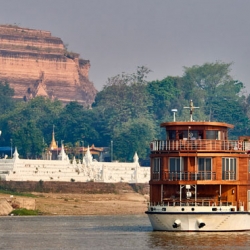 Mr. Frauke-Anja Schatz