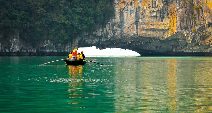 Refreshing trip to Vietnam with beach break