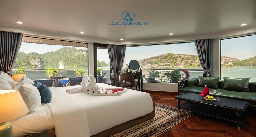 Aqua Luxury Cruise