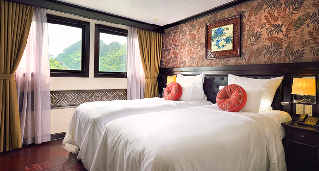 Paradise Sails Cruise