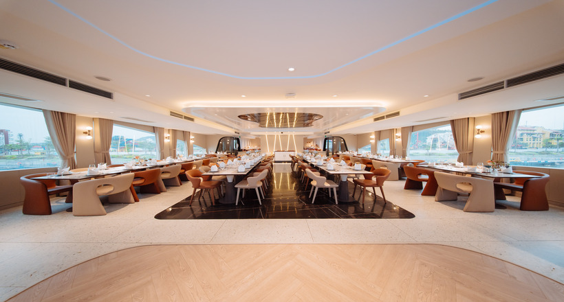 Saquila Yacht Cruise